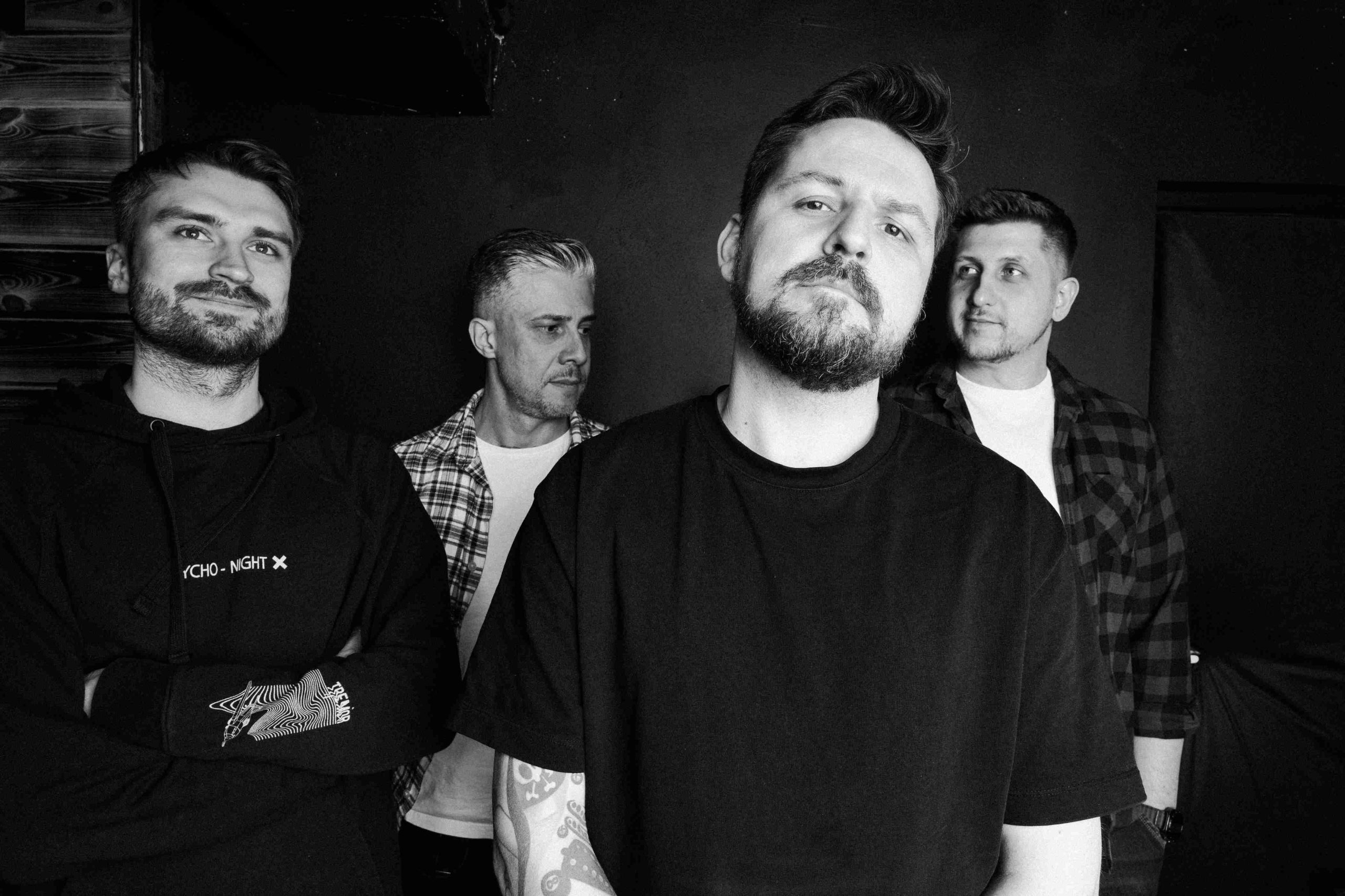 Pierwszy Śnieg. 'hello’ – singiel dojrzewania zapowiada debiutancki album