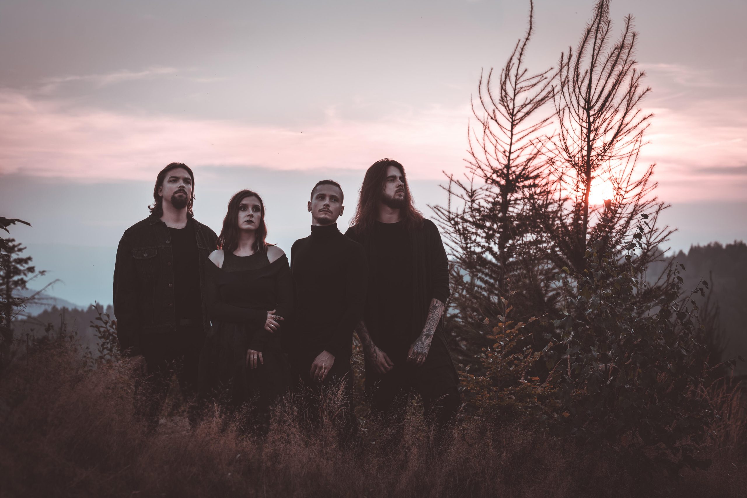 Lyrre zapowiada drugi album trzecim singlem o nieuchronności przemijania