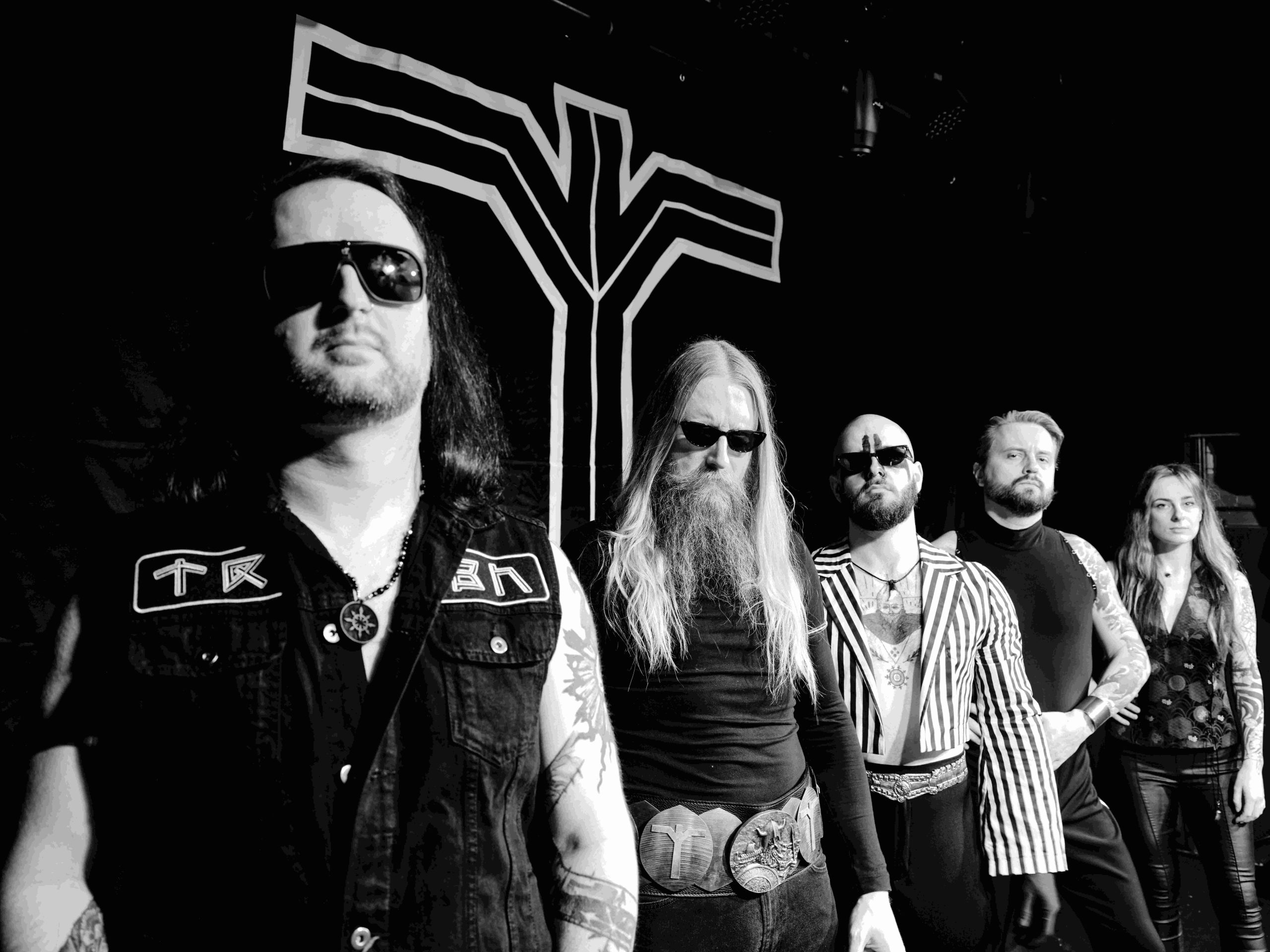 Taraban żegna klasyczny skład pożegnalnym EP „VNΛLIVE” nagranym na żywo w Krakowie Taraban żegna klasyczny skład pożegnalnym EP „VNΛLIVE” nagranym na żywo w Krakowie